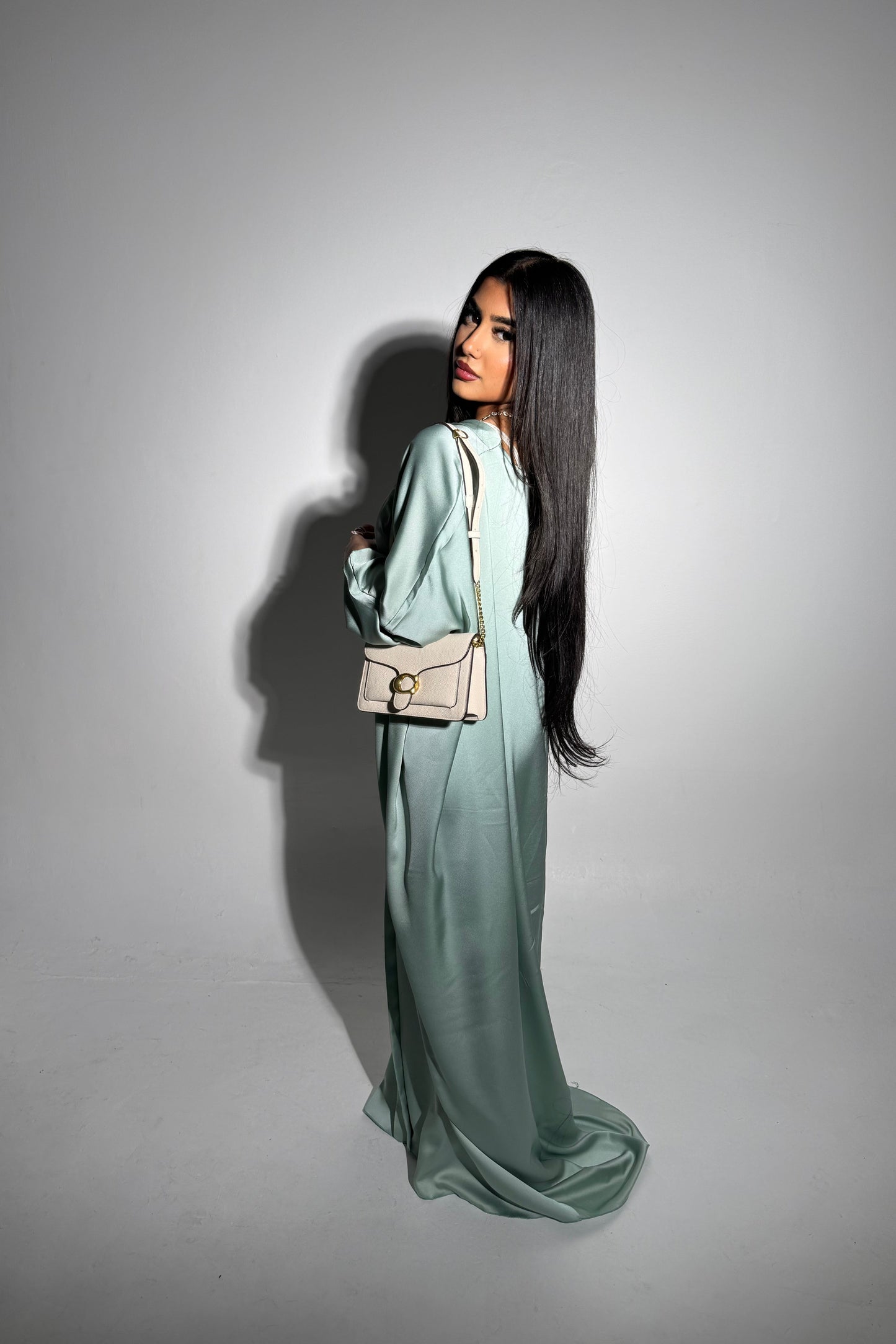 Alayna Abaya