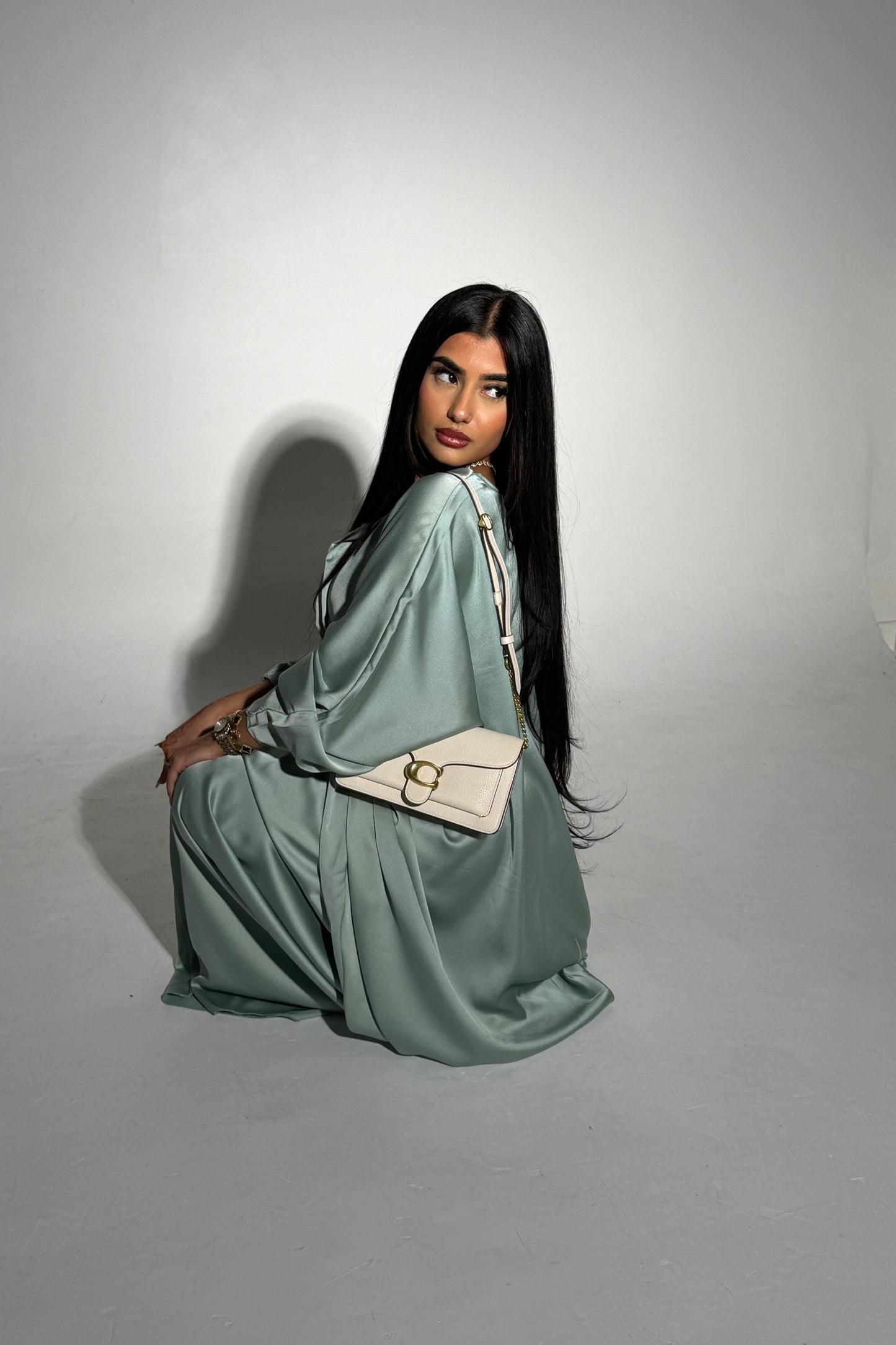 Alayna Abaya